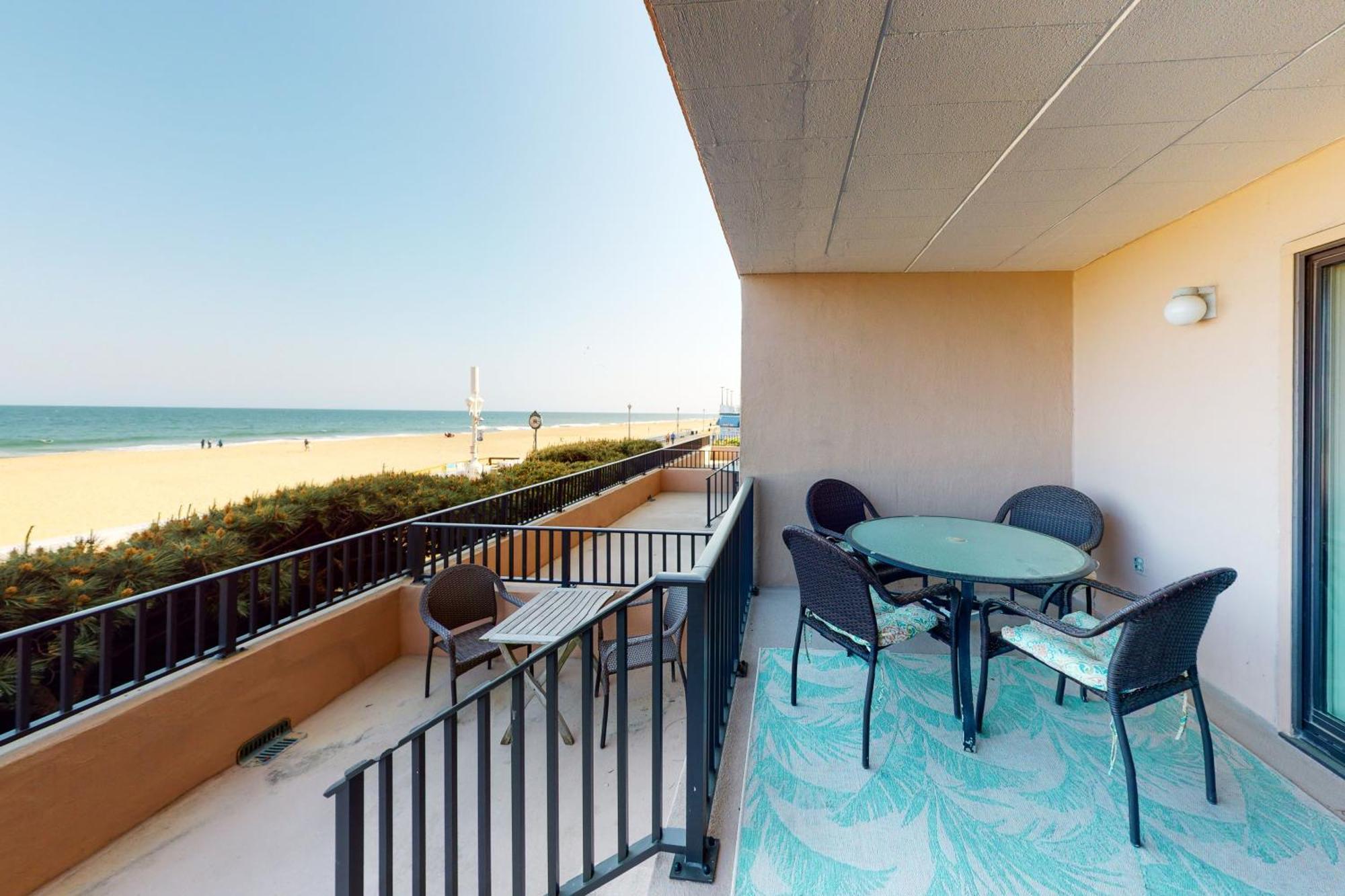 Ocean Hideaway Villa Ocean City Room photo